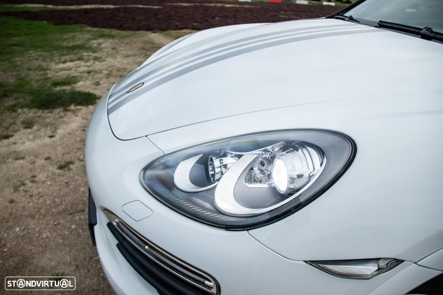 Porsche Cayenne S Hybrid - 12