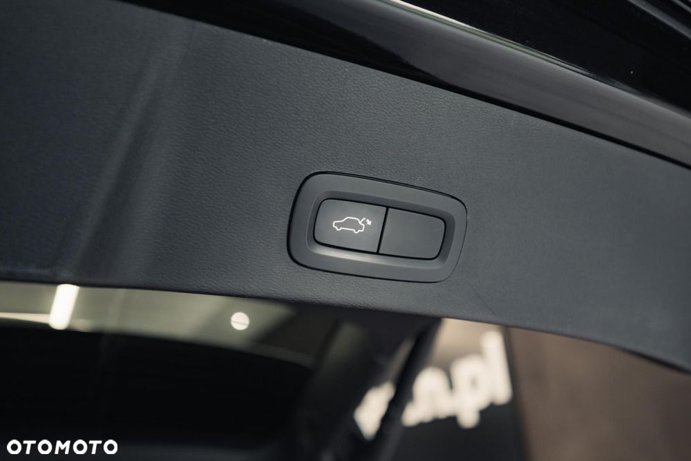 Volvo XC 40 T4 AWD - 38