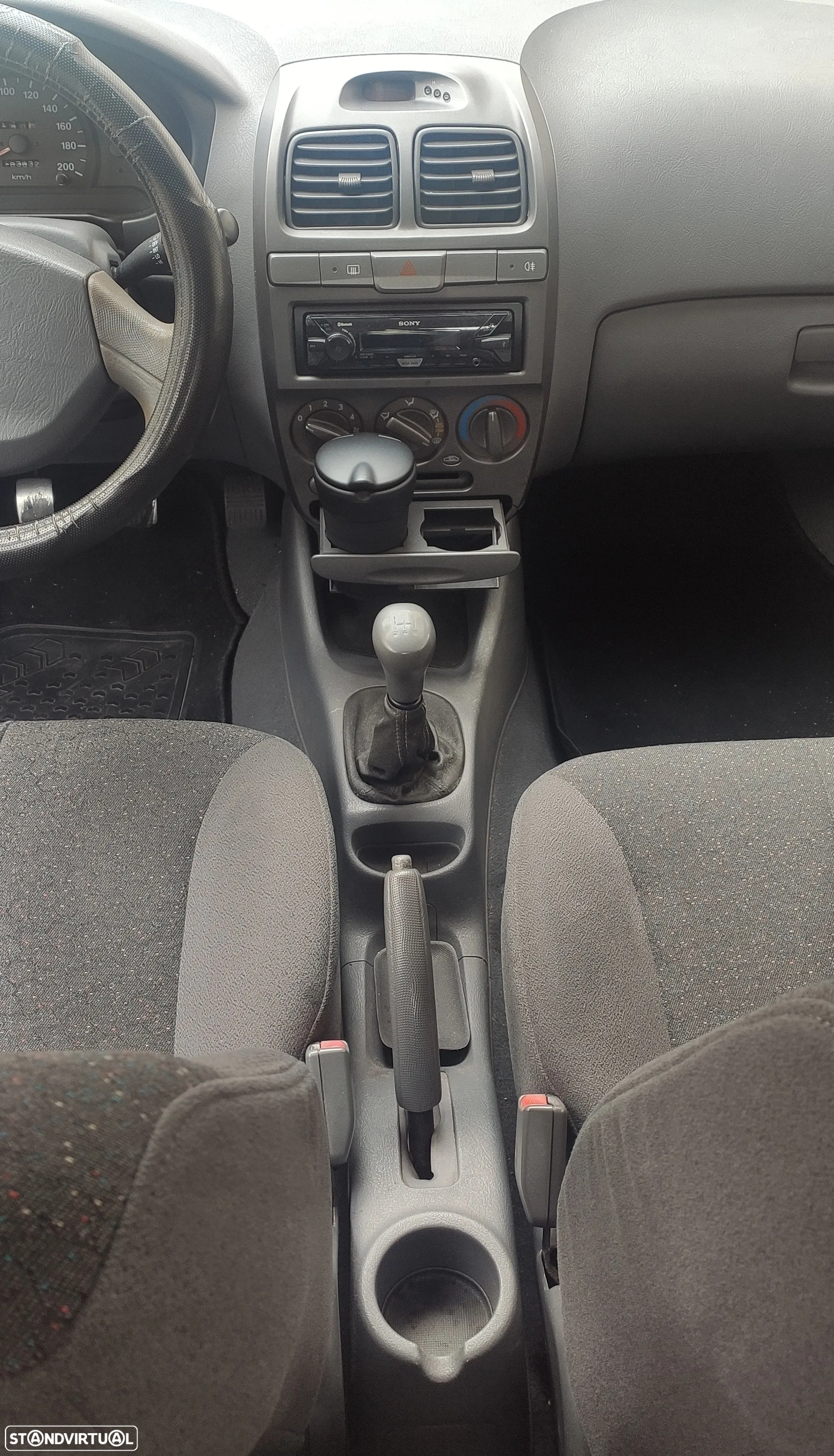 Hyundai Accent 1.3 GL - 7