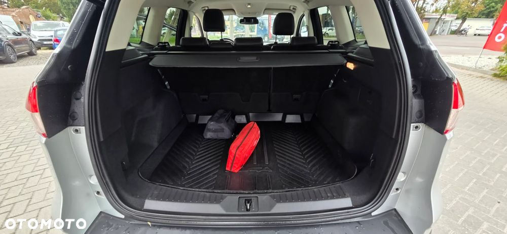 Ford Kuga 2.0 TDCi 4x4 Titanium - 32