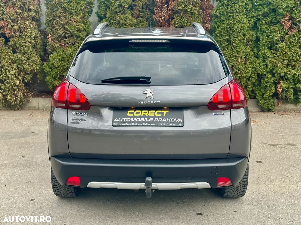 Peugeot 2008 - 8
