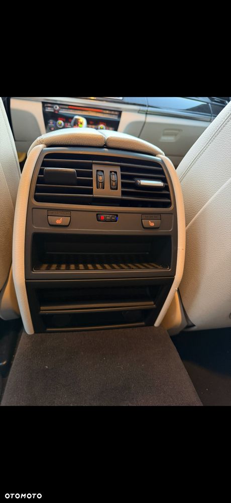 BMW Seria 7 740d xDrive - 17