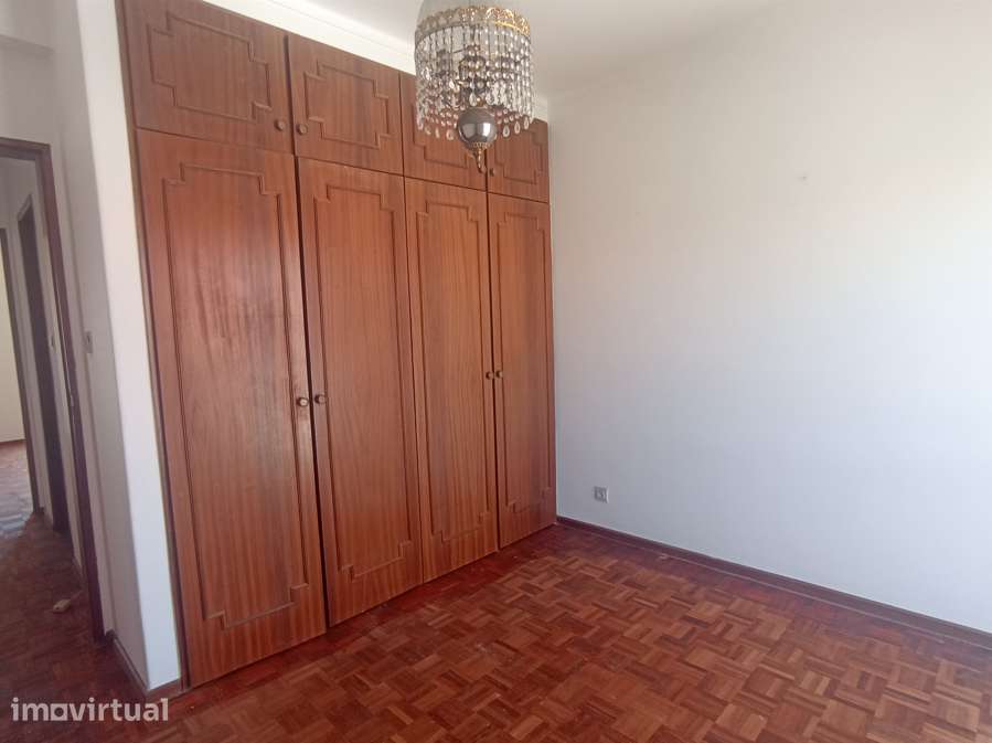 Moradia T2 tipo quintinha junto a Abrantes - Grande imagem: 4/7