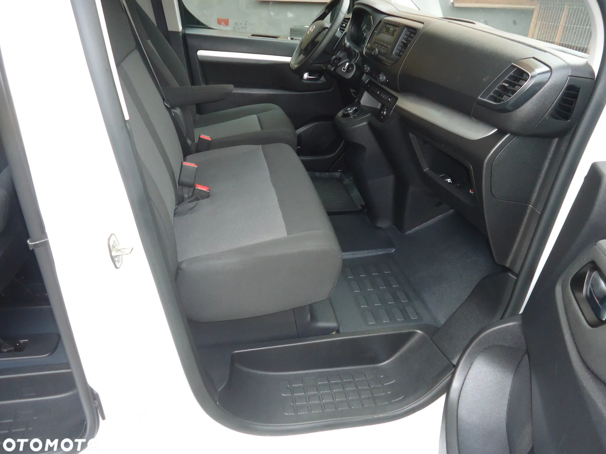 Toyota Proace Verso 2.0 D4-D Long Business - 24