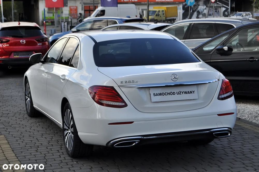 Mercedes-Benz Klasa E 200 d 9G-TRONIC - 15