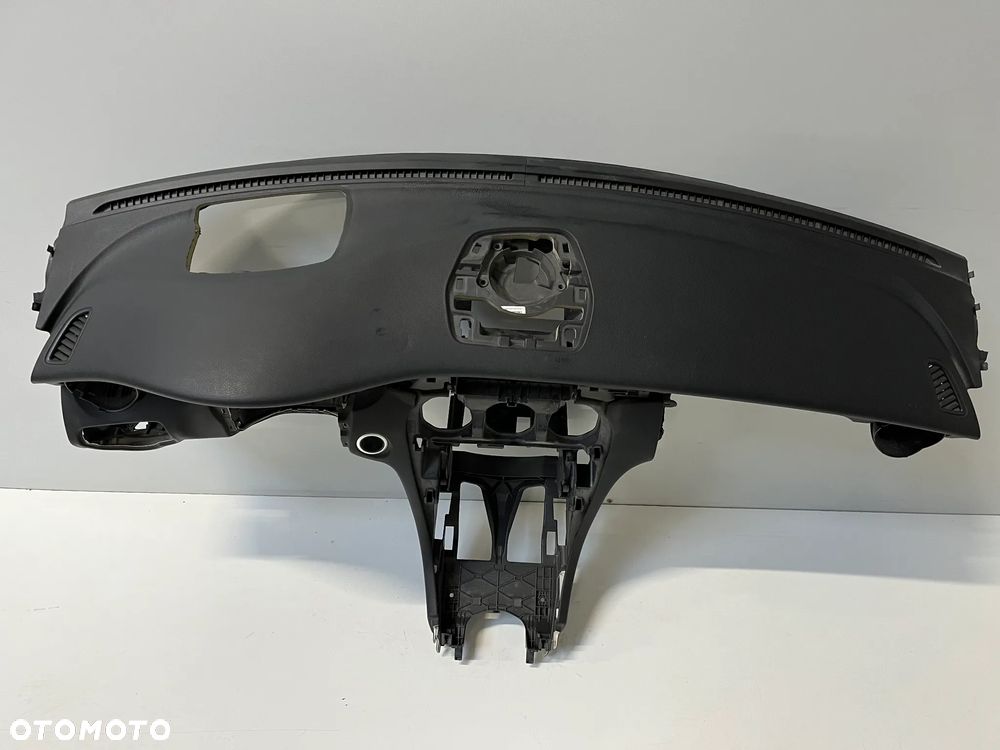 ORYGINALNA DESKA ROZDZIELCZA KONSOLA KOKPIT MERCEDES W205 C - 1