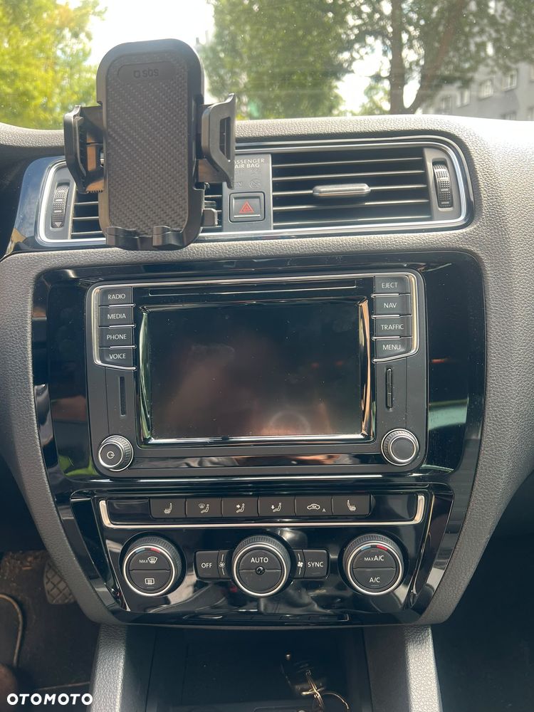Volkswagen Jetta - 18