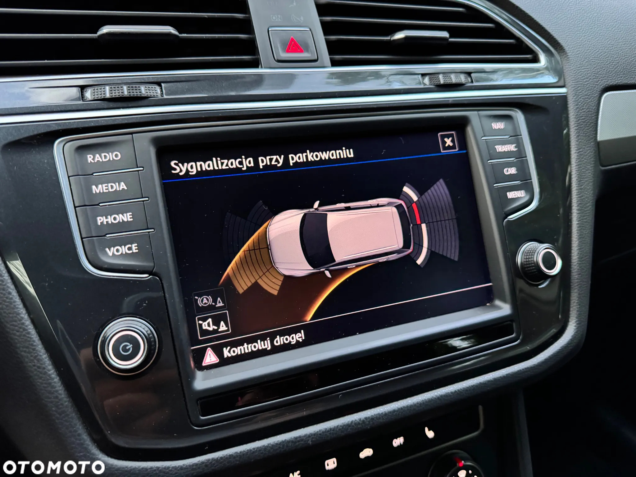 Volkswagen Tiguan 1.4 TSI BMT Trendline - 23