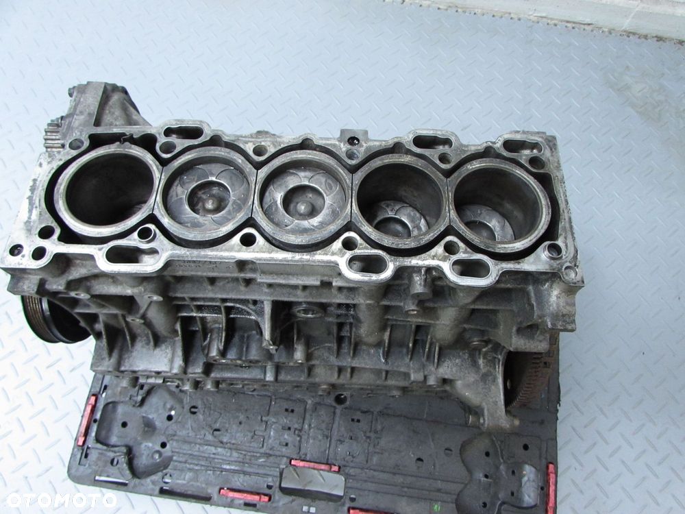 VOLVO S80 V70 XC 08-14 2.4 D5 BLOK DOL SILNIKA D5244T4 WAL TLOKI 30677367 - 6