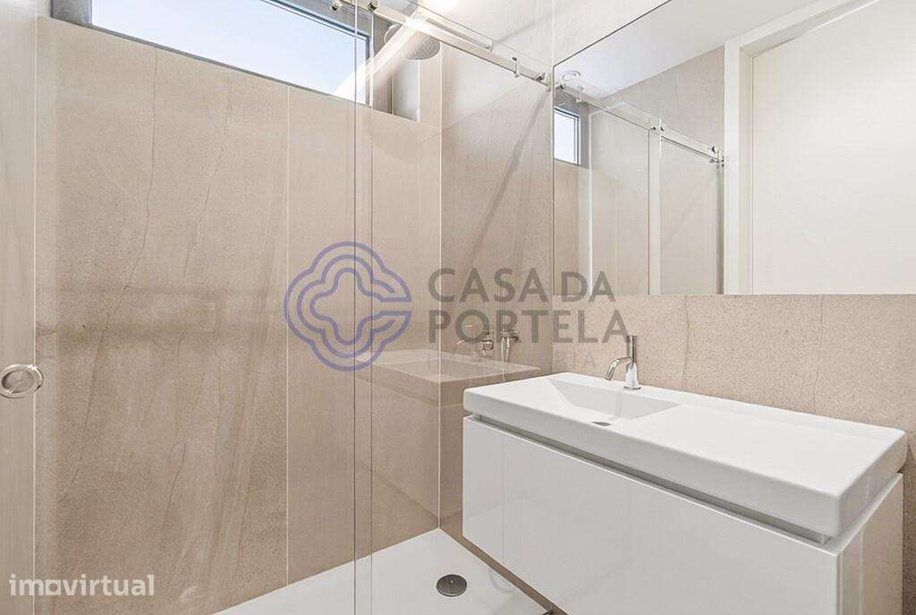 Moradia T3 Nova com Elevador, 195 m2 de Jardim e Garagem | Boavista - Grande imagem: 2/35