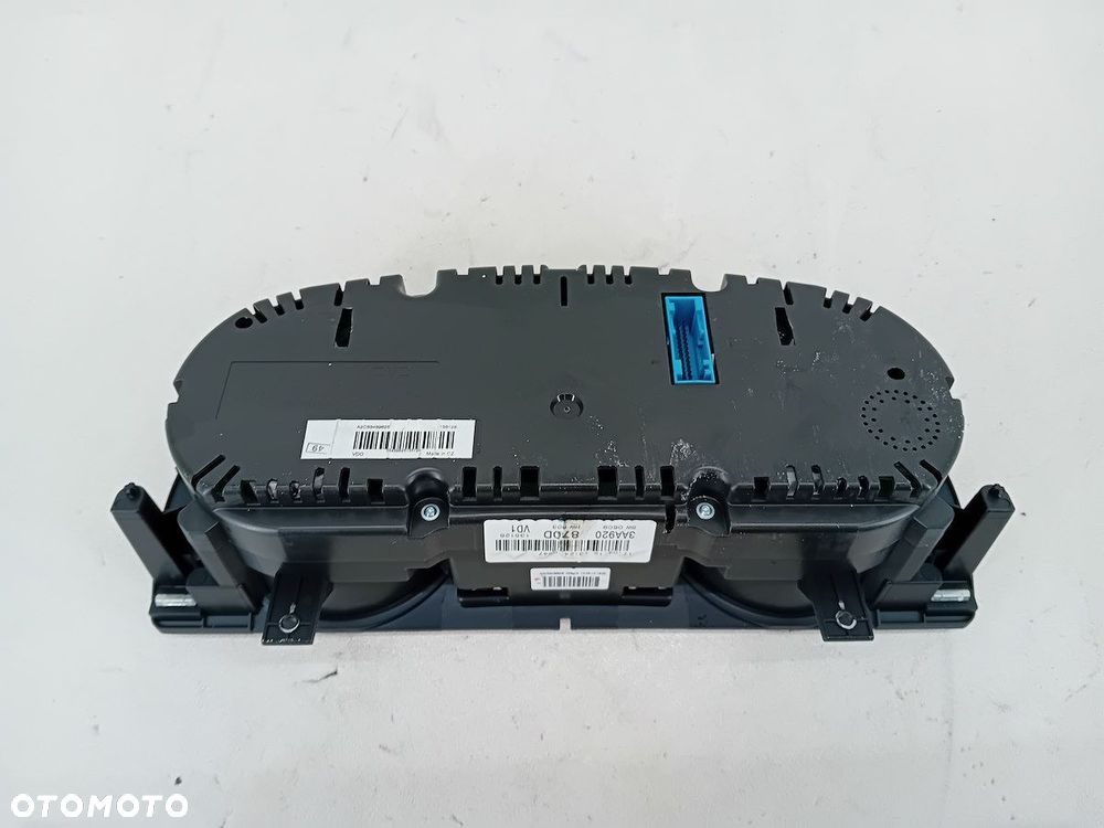 LICZNIK VW PASSAT B7 3AA920870D 2.0 TDI - 3