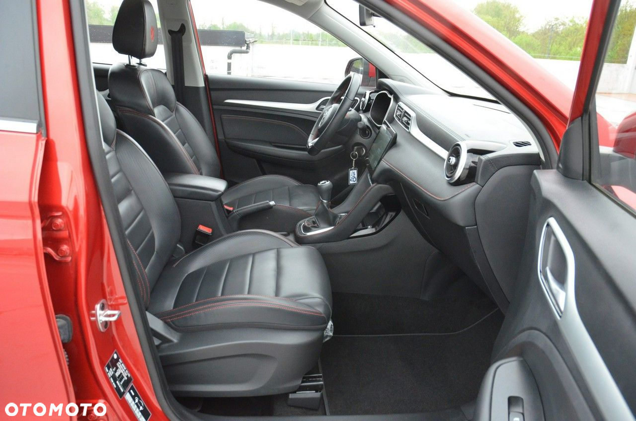 MG ZS - 27