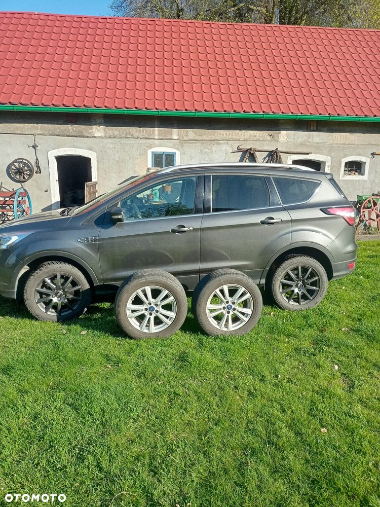 Ford Kuga 1.5 EcoBoost 2x4 Cool & Connect - 2