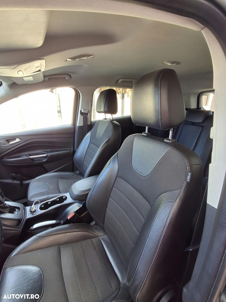 Ford Kuga 2.0 TDCi Powershift 4WD Titanium - 13