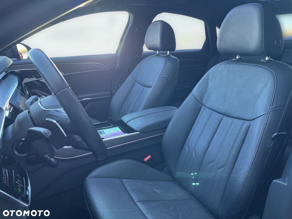 Audi A8 - 14
