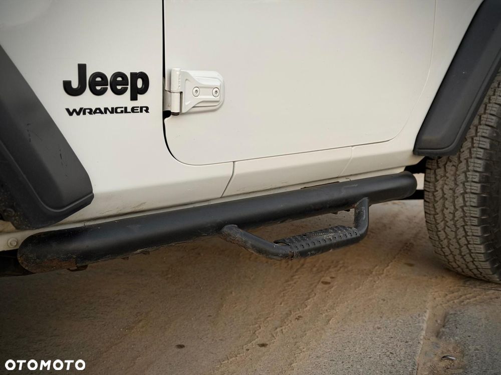 Jeep Wrangler - 9