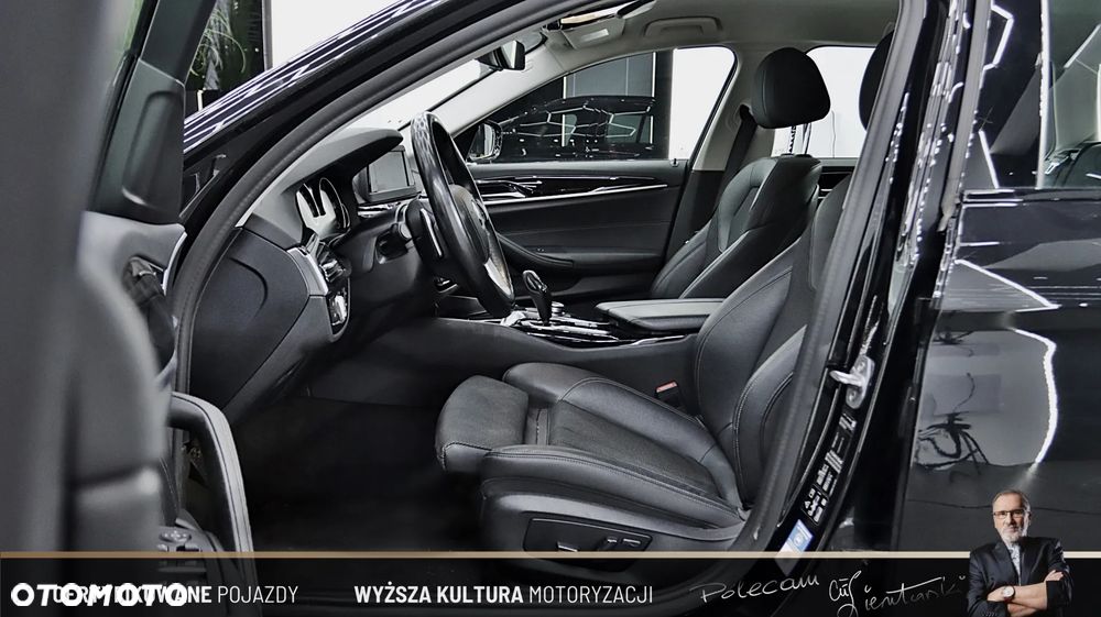 BMW Seria 5 520d xDrive Sport Line sport - 18