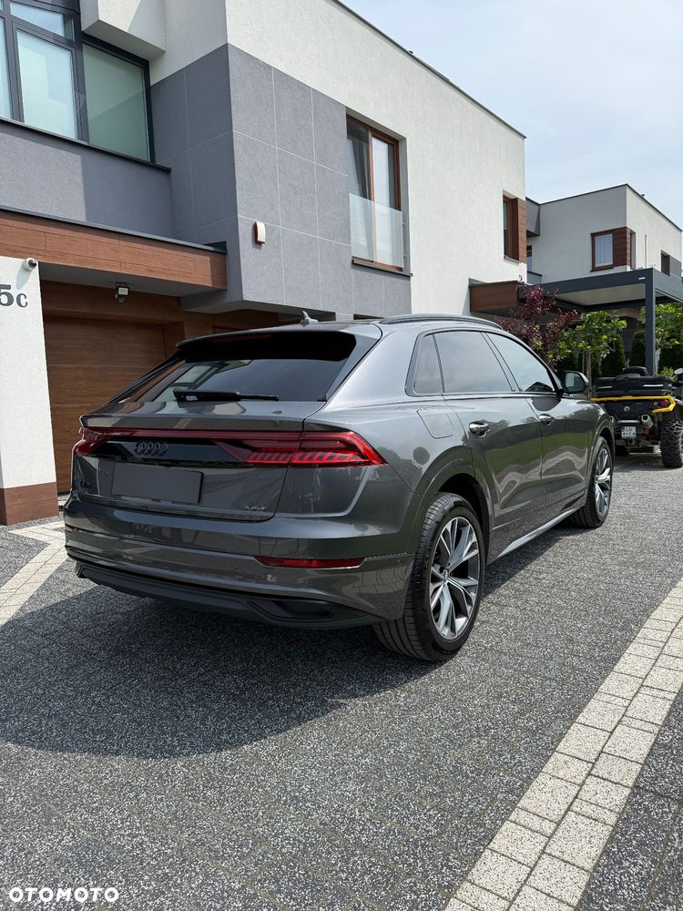 Audi Q8 - 2