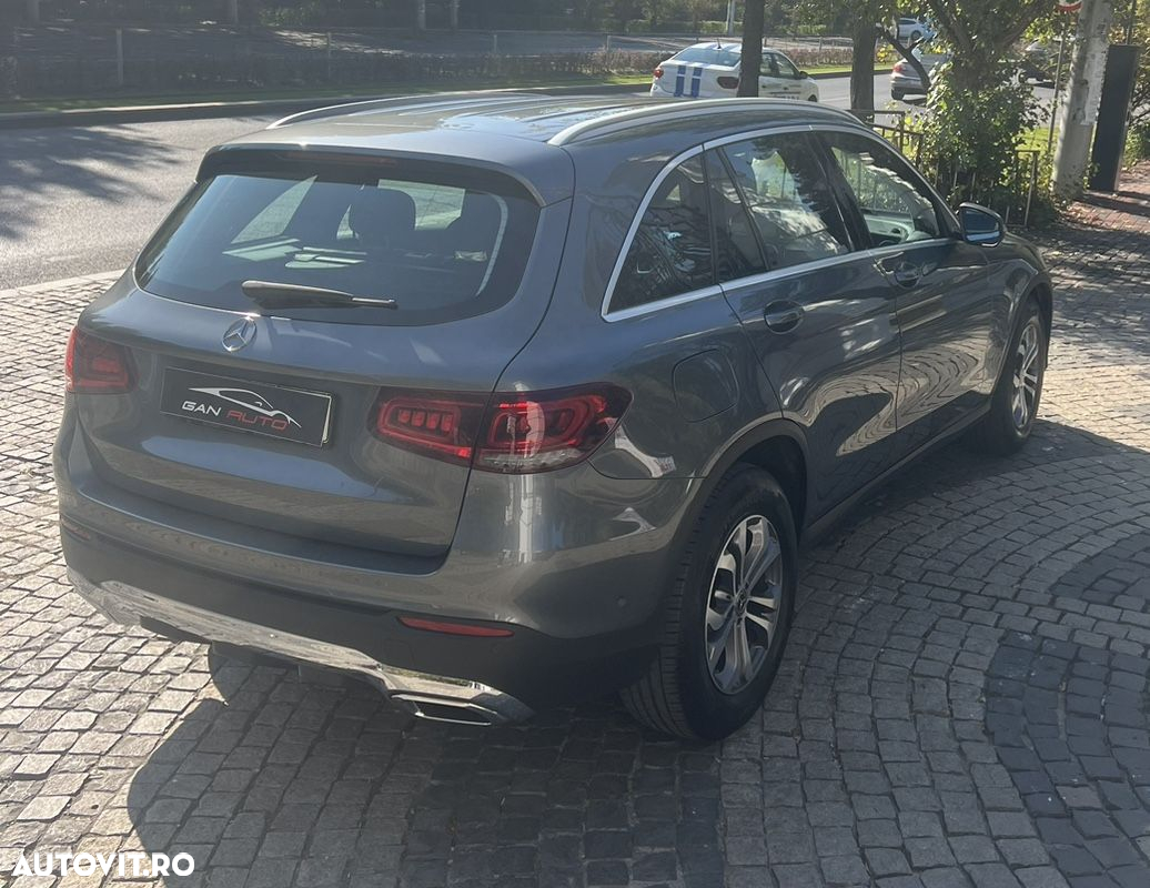 Mercedes-Benz GLC 220 d 4MATIC - 11