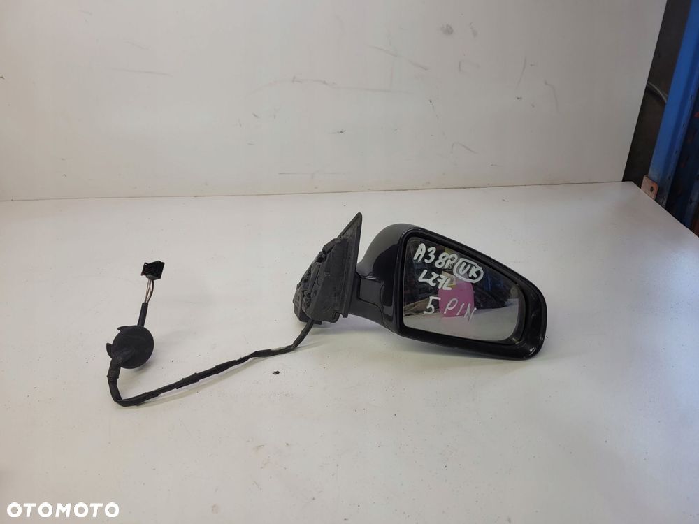 LUSTERKO PRAWE AUDI A3 8P LIFT LZ7L 5-PIN UK 5D - 1