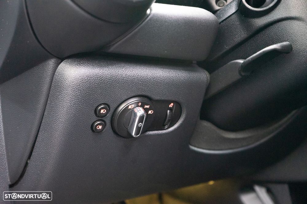 MINI 5 Portas Cooper SD - 27