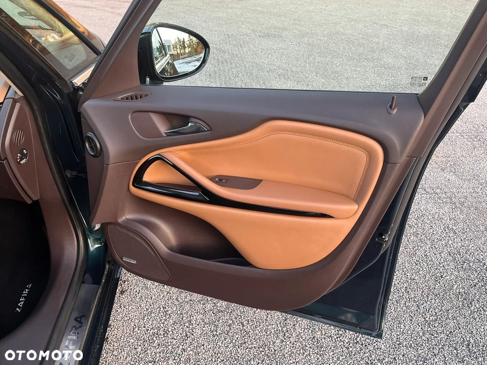 Opel Zafira Tourer 2.0 CDTI Automatik Edition - 21