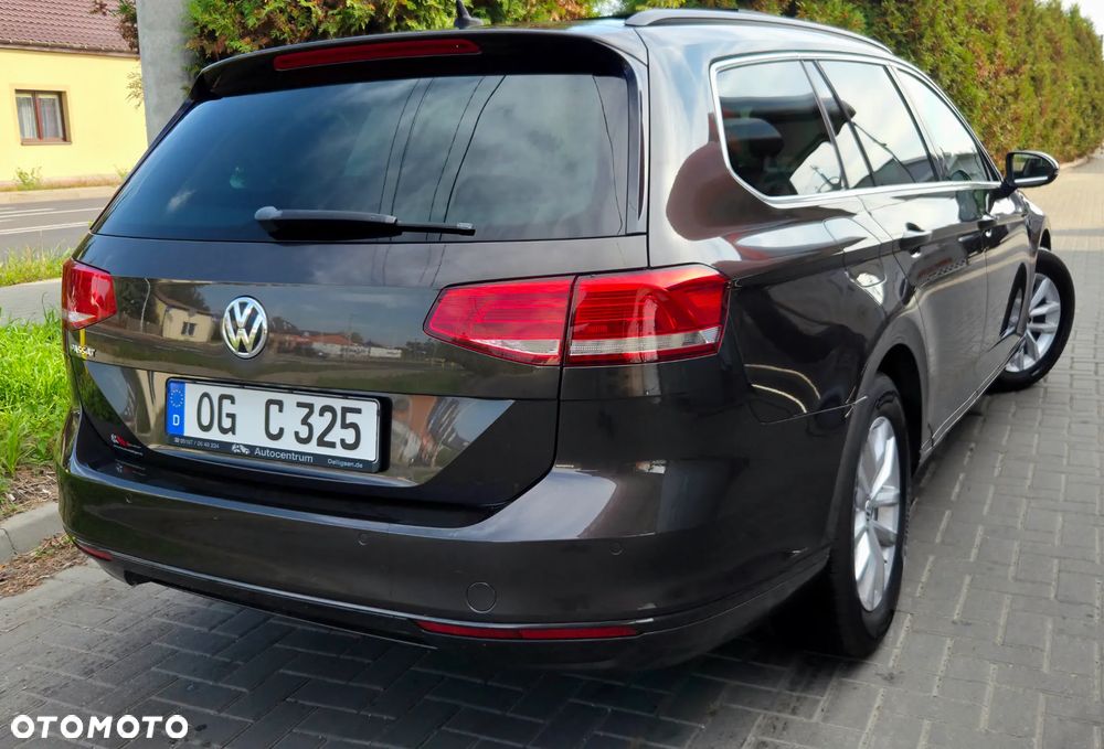 Volkswagen Passat Variant 2.0 TDI BMT Highline - 13