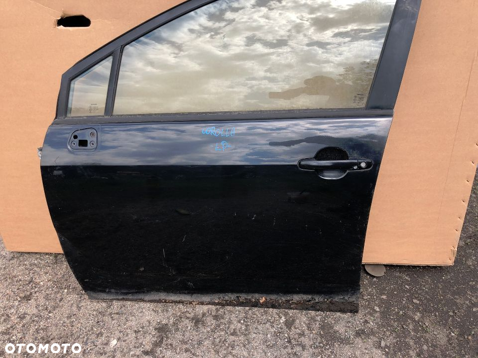 TOYOTA COROLLA VERSO II DRZWI LEWE PRZEDNIE LEWY PRZÓD KOMPLETNE KLAMKA SZYBA ZAMEK - 2