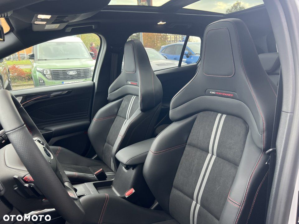 Ford Focus - 11