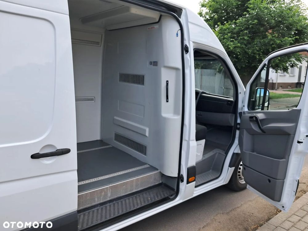 Mercedes-Benz Sprinter - 14