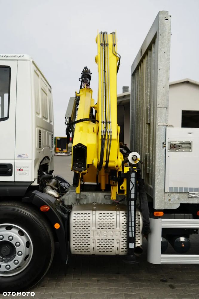 Iveco 180E25 / 4X2 / SKRZYNIOWY 7,5m + HDS HYVA HB150X MAX UDŹWIG 5 200KG / STEROWNIE RADIOWE  / ROTATOR / AUTOMAT - 22