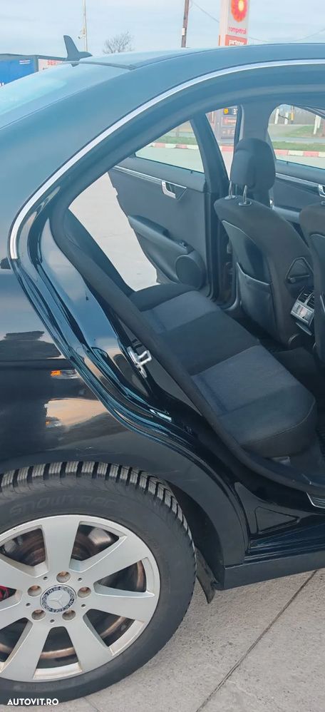 Mercedes-Benz C 220 CDI DPF Elegance - 29