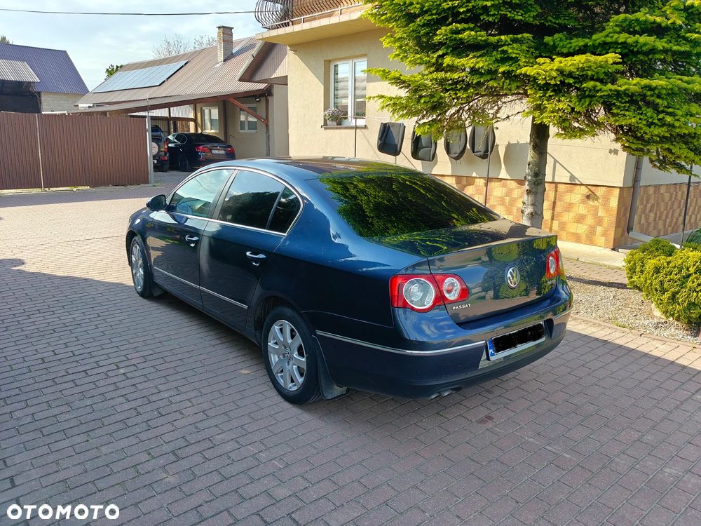 Volkswagen Passat 2.0 TDI Comfortline - 6