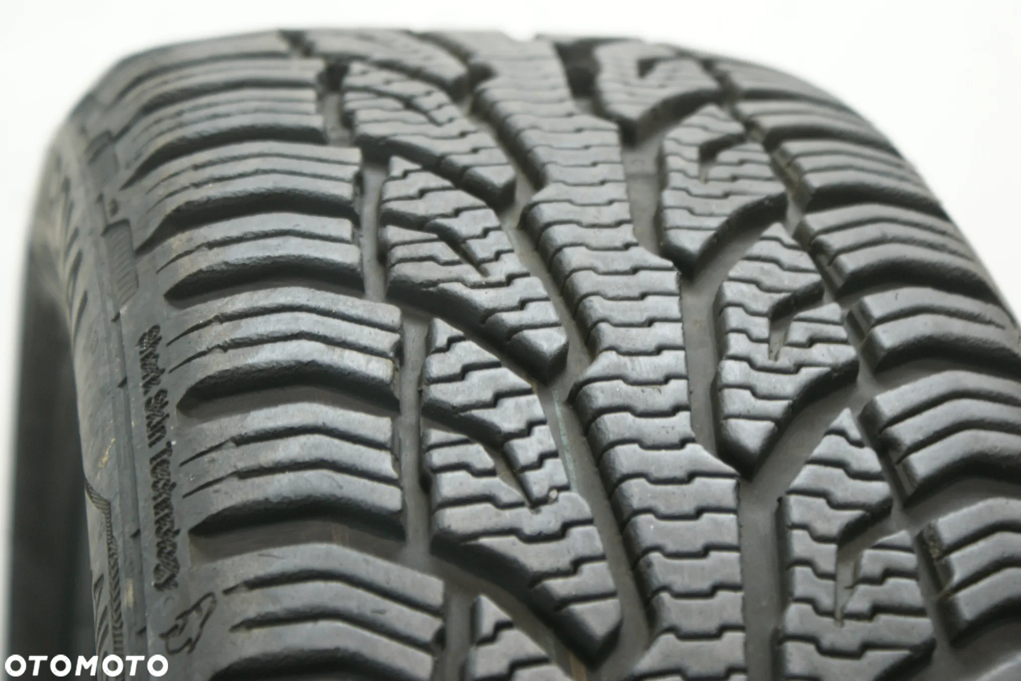 195/50R15 UNIROYAL ALLSEASONEXPERT 2 , 7,1mm 2023r A9906 - 2
