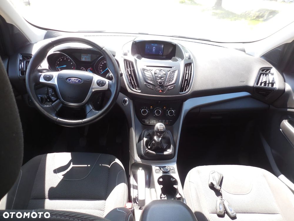 Ford Kuga - 15