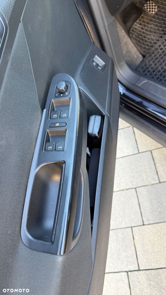 Volkswagen Passat 1.9 TDI Trendline - 9