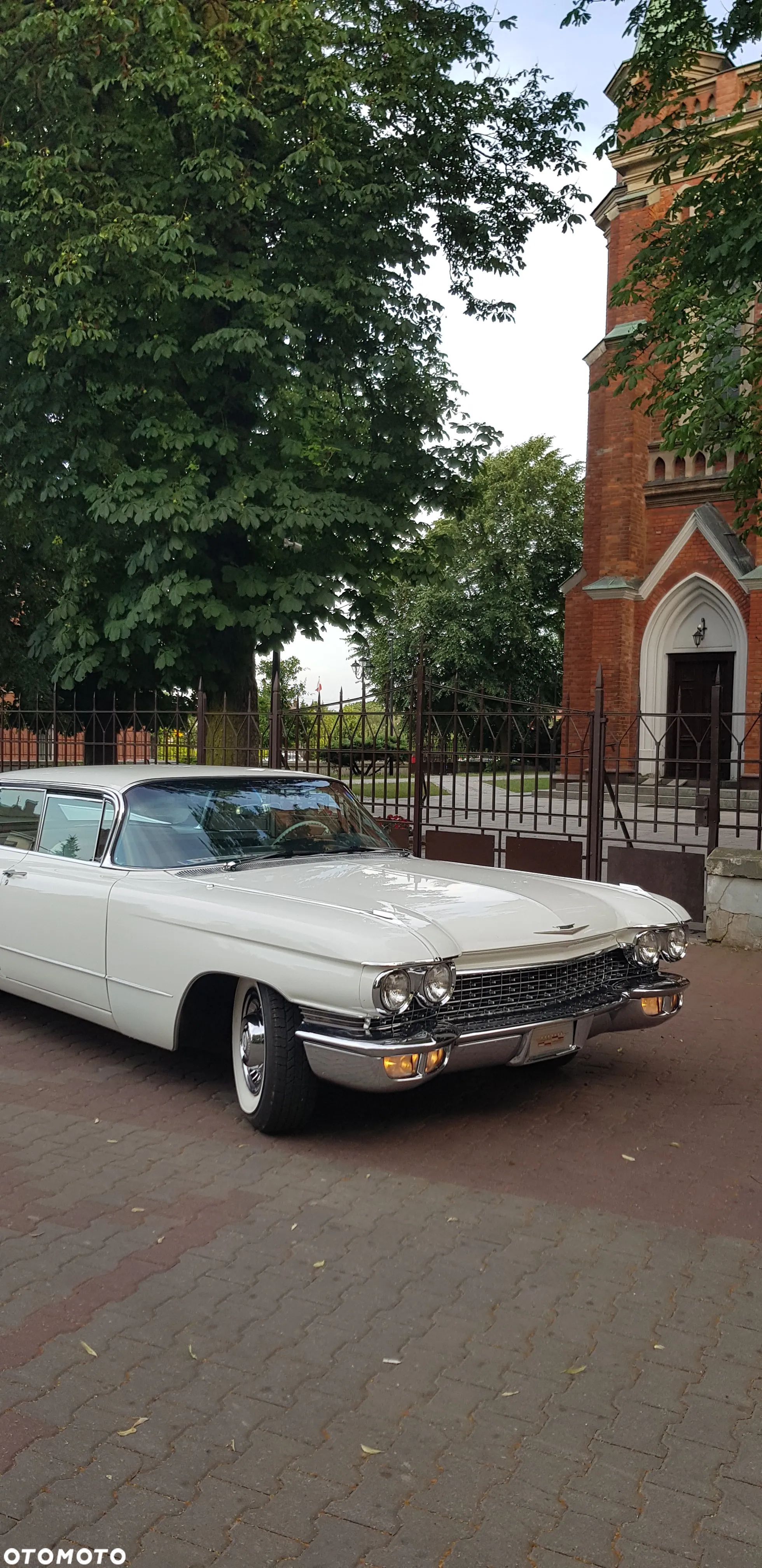 Cadillac Deville - 1
