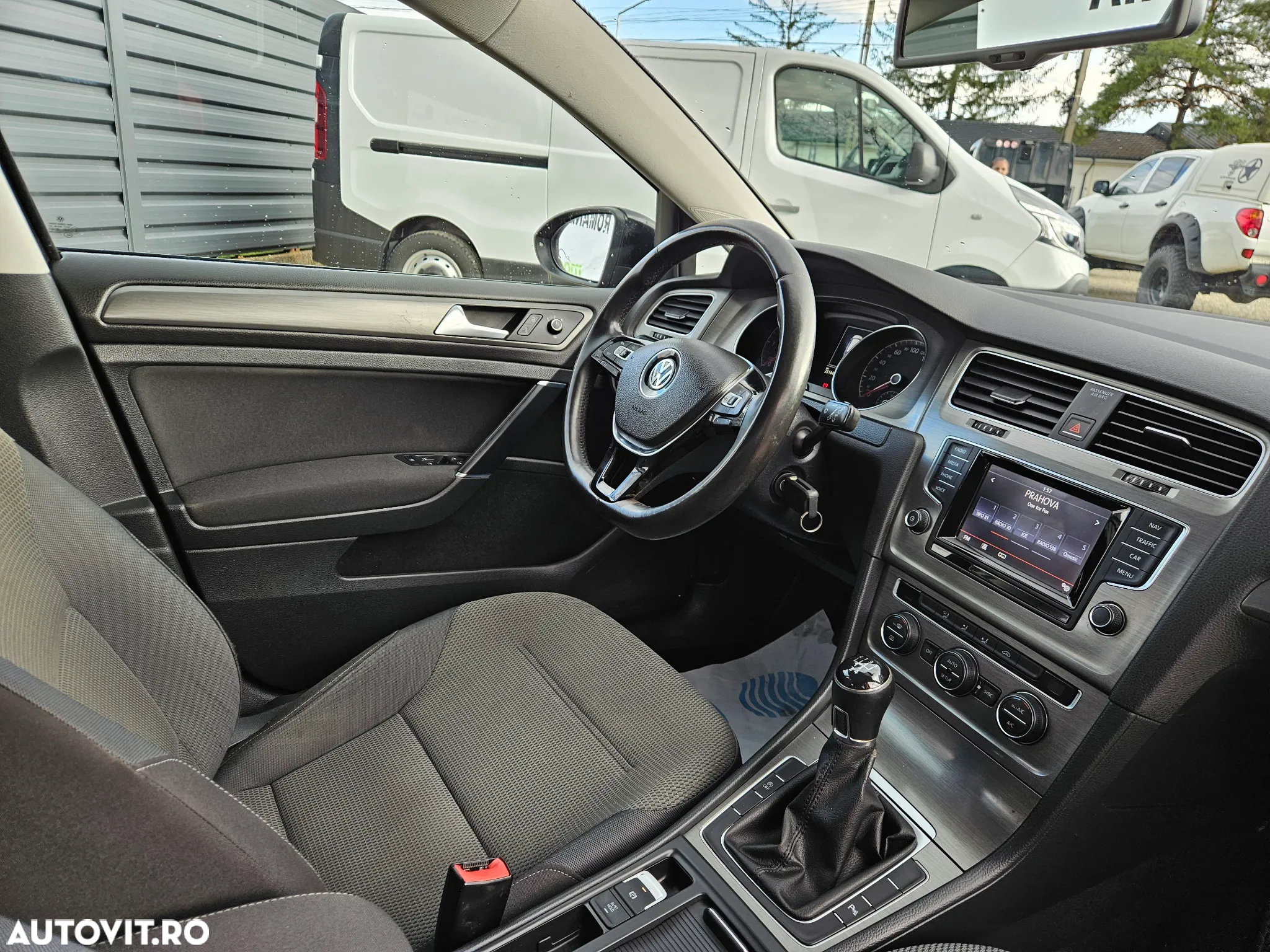Volkswagen Golf 1.6 TDI BMT Comfortline - 6