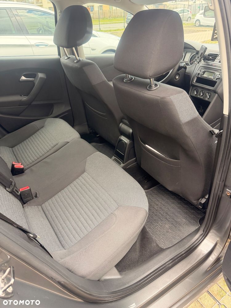 Volkswagen Polo 1.6 TDI DPF Comfortline - 24