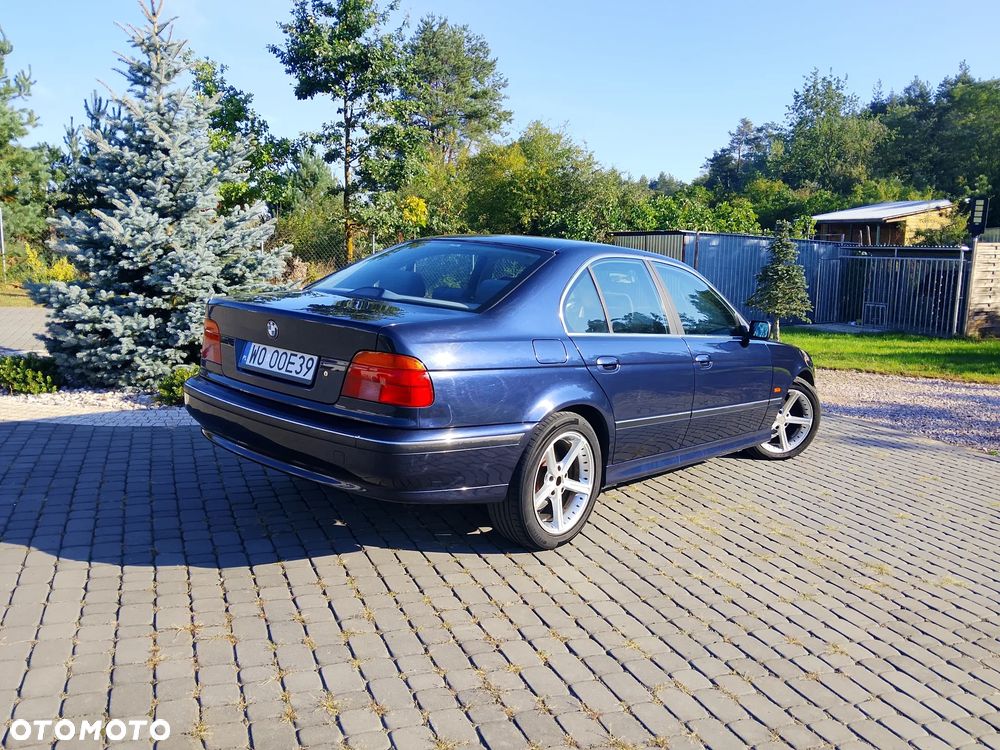 BMW Seria 5 - 10