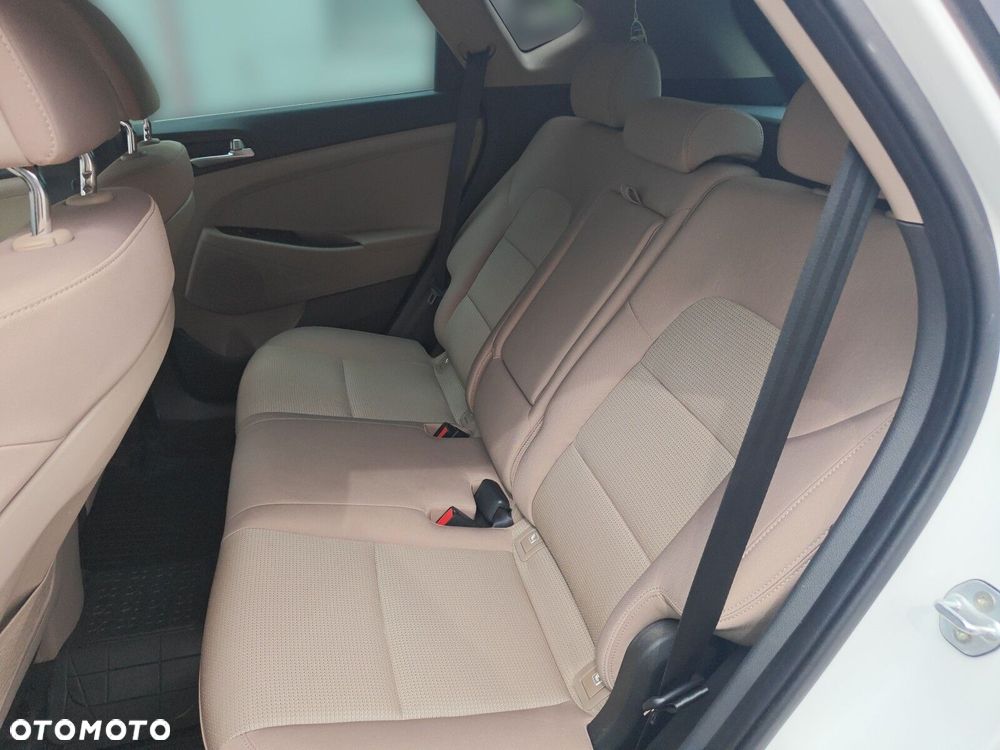 Hyundai Tucson 2.0 CRDI Style 4WD - 17
