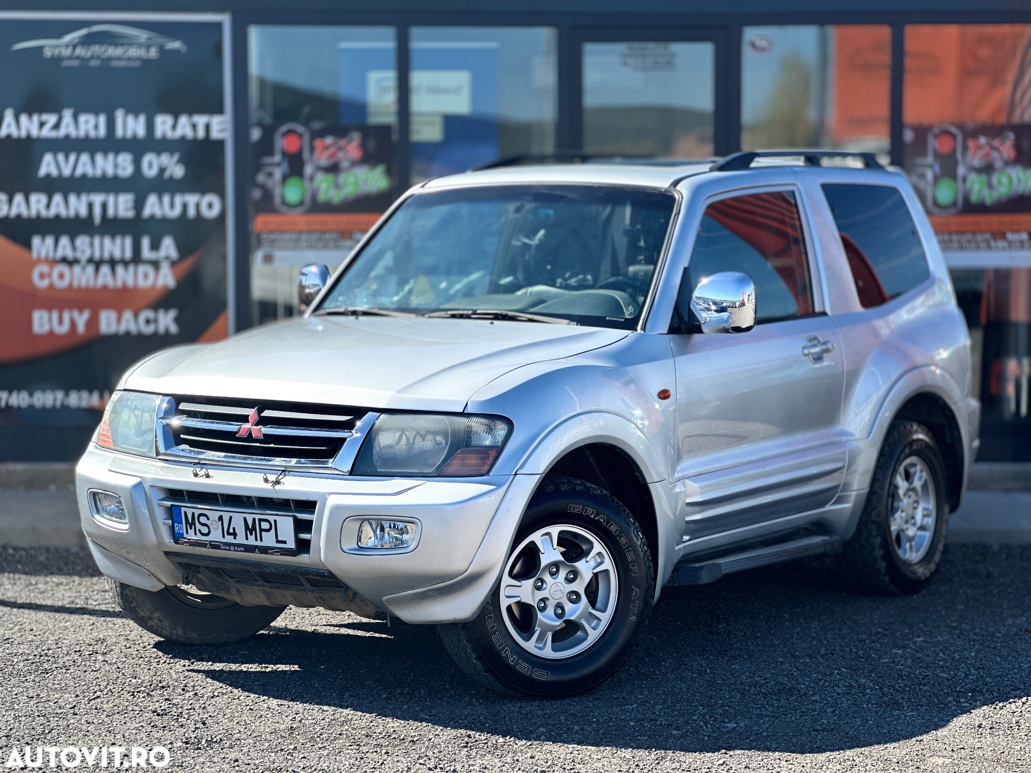 Mitsubishi Pajero SWB 3.2 DI-D GLS M/T, Piele - 2