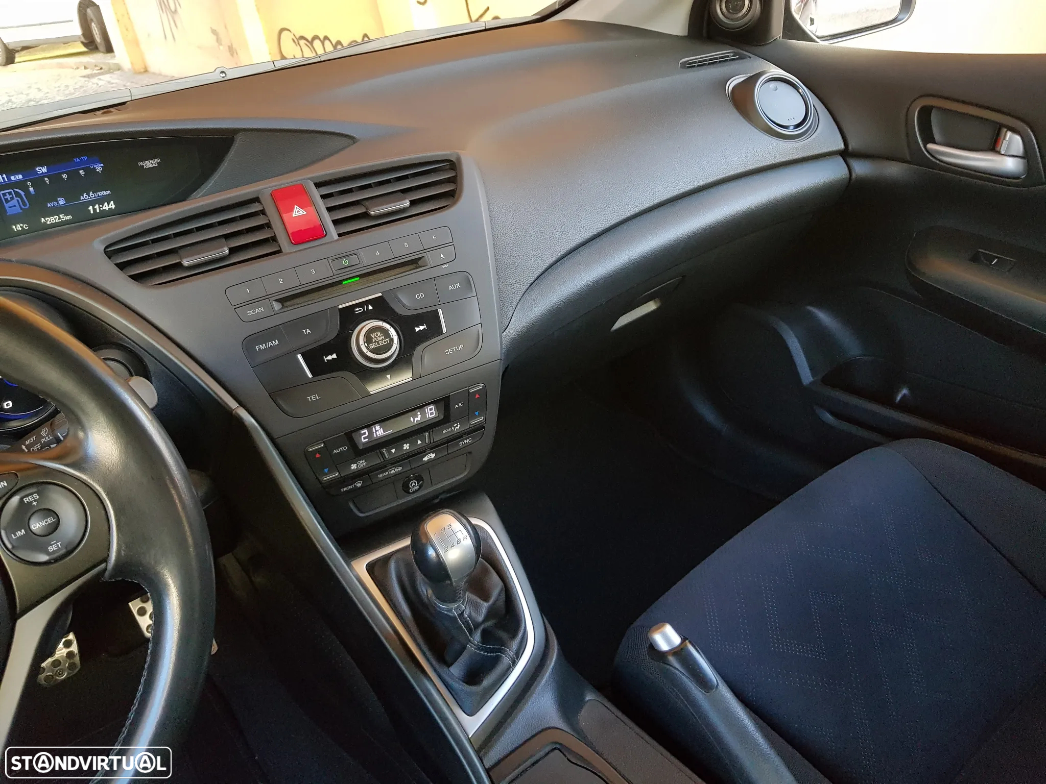Honda Civic 1.6 i-DTEC Executive - 46
