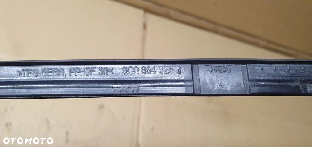 Listwa szyby czołowej prawy przód VW Passat B6 3C0854328B - 5