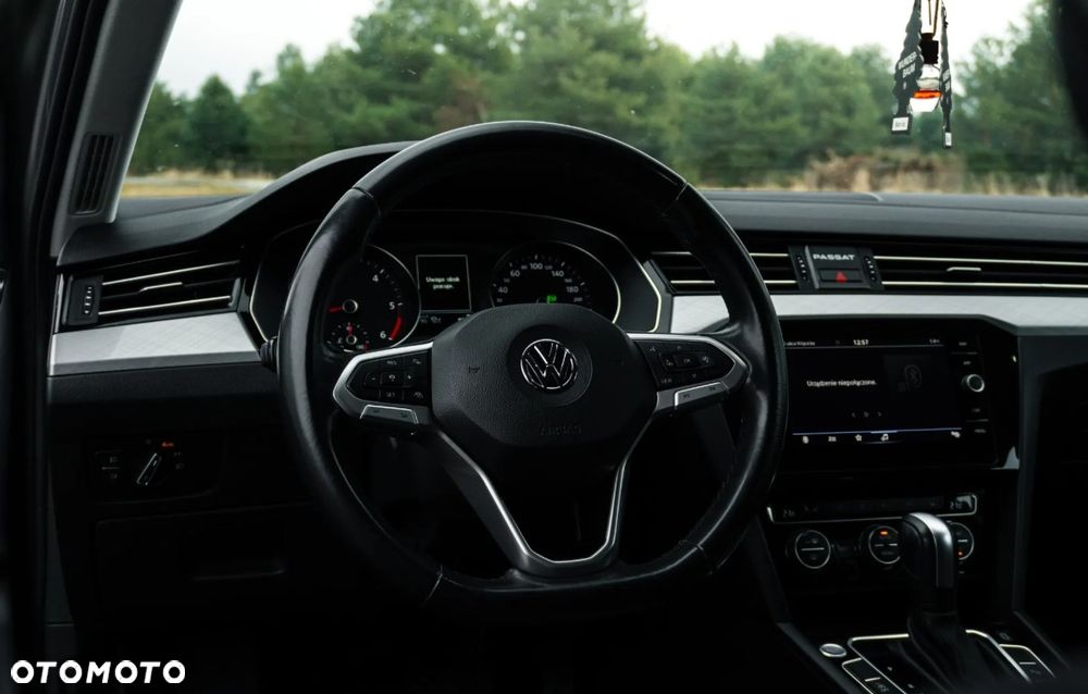 Volkswagen Passat Variant 2.0 TDI Business DSG - 27