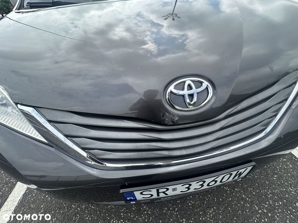 Toyota Sienna 3.5 XLE AWD - 7