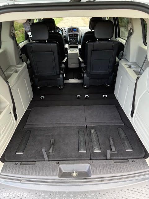 Dodge Grand Caravan 3.6 R/T - 11