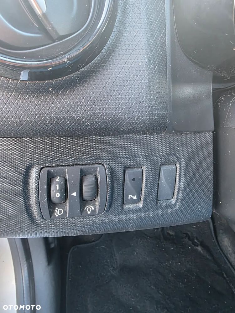 Renault Clio dCi 75 Stop & Start Expression - 24