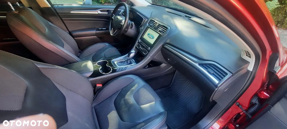 Ford Mondeo 2.0 EcoBoost Titanium - 12