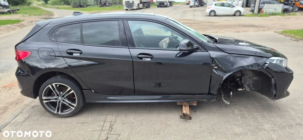 BMW Seria 1 118i M Sport - 4